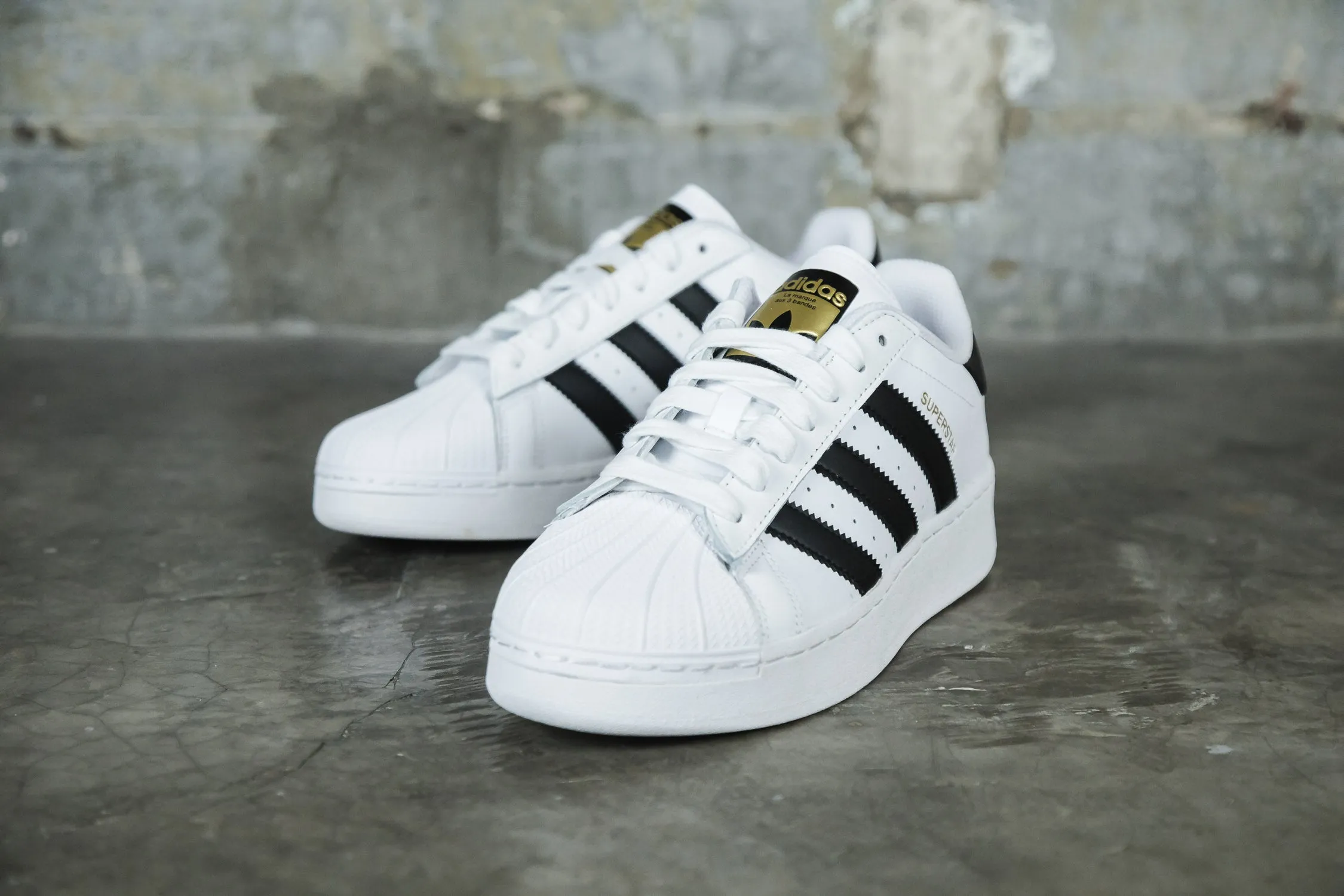 adidas Superstar XLG