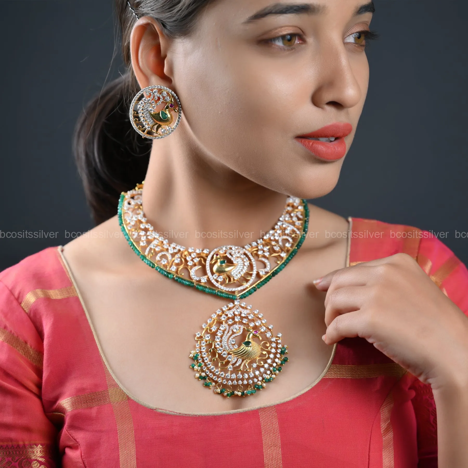 Diamond Look Neckpiece - 800