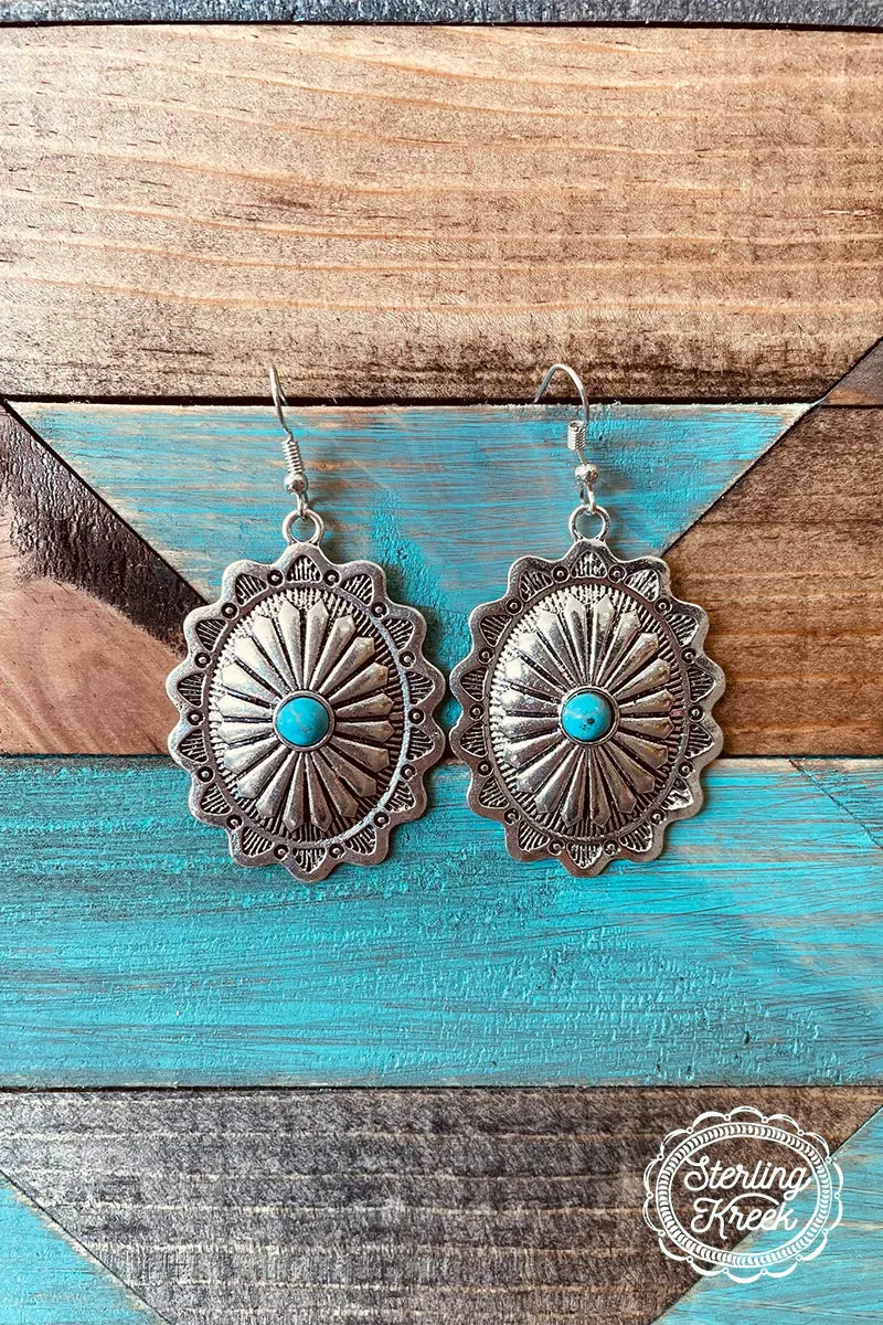 RAINY CONCHO EARRING