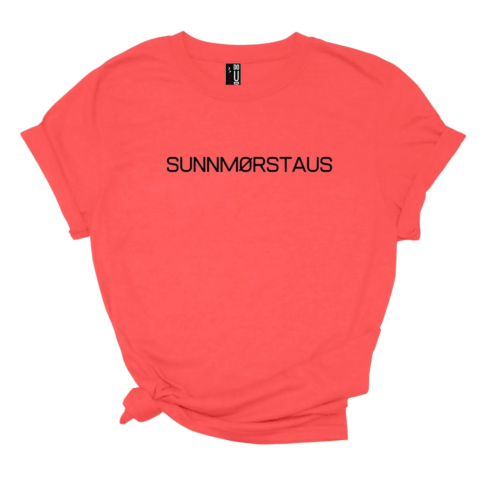 SUNNMØRSTAUS Sunnmørs TEE t-skjorte i dame modell med Sunnmørs-sitat og uttrykk