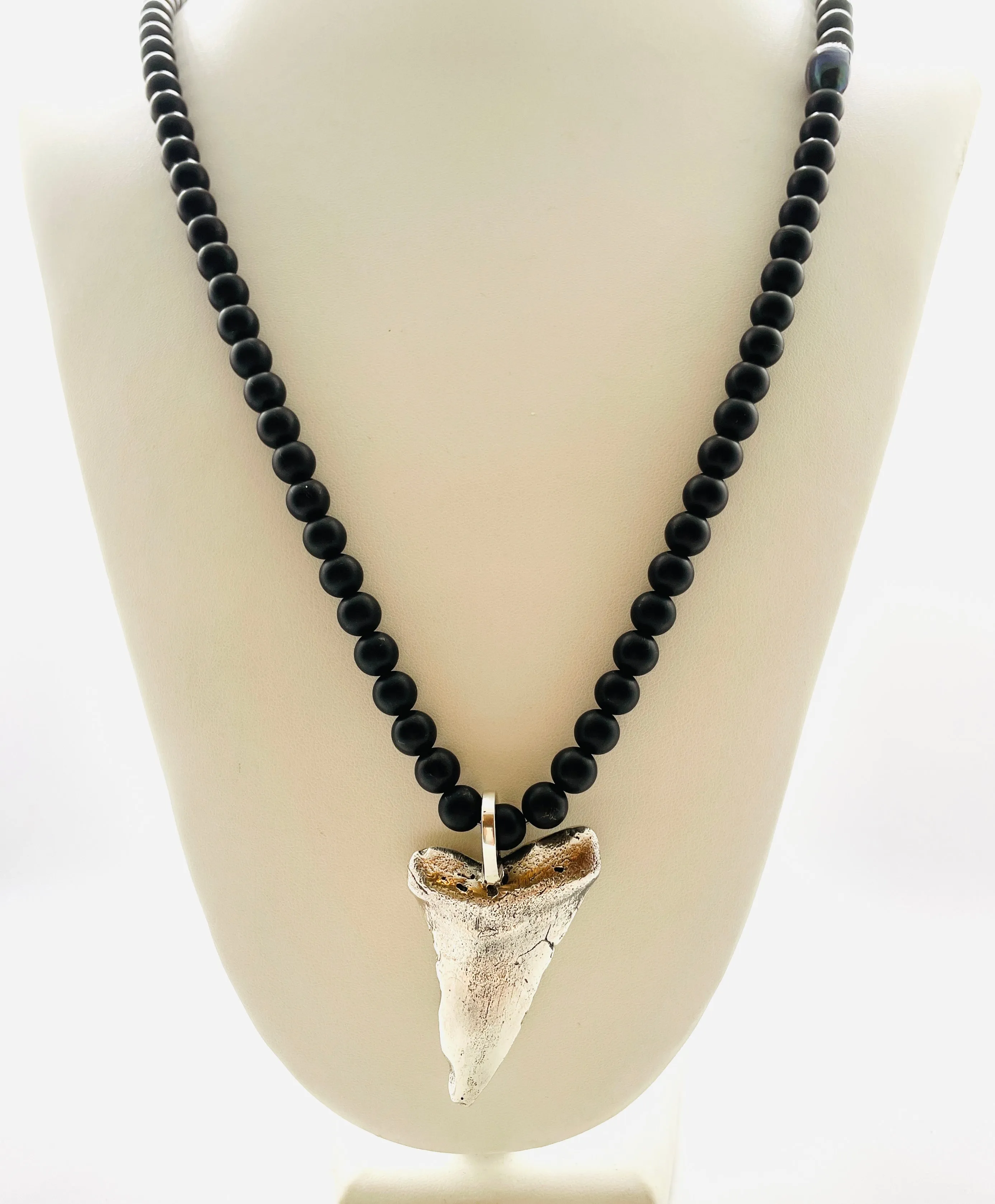 Tide Necklace with Black Onyx Beads