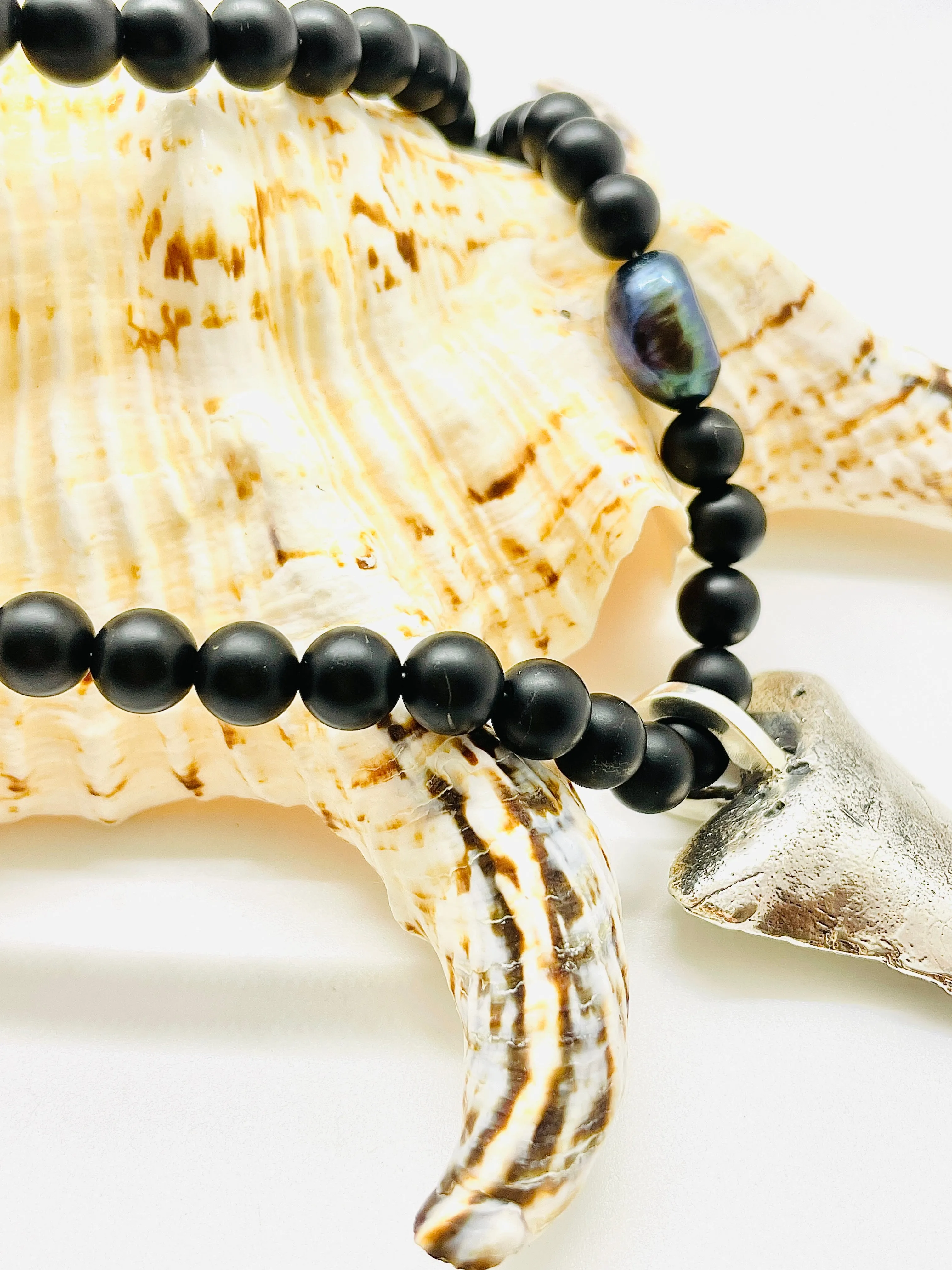 Tide Necklace with Black Onyx Beads