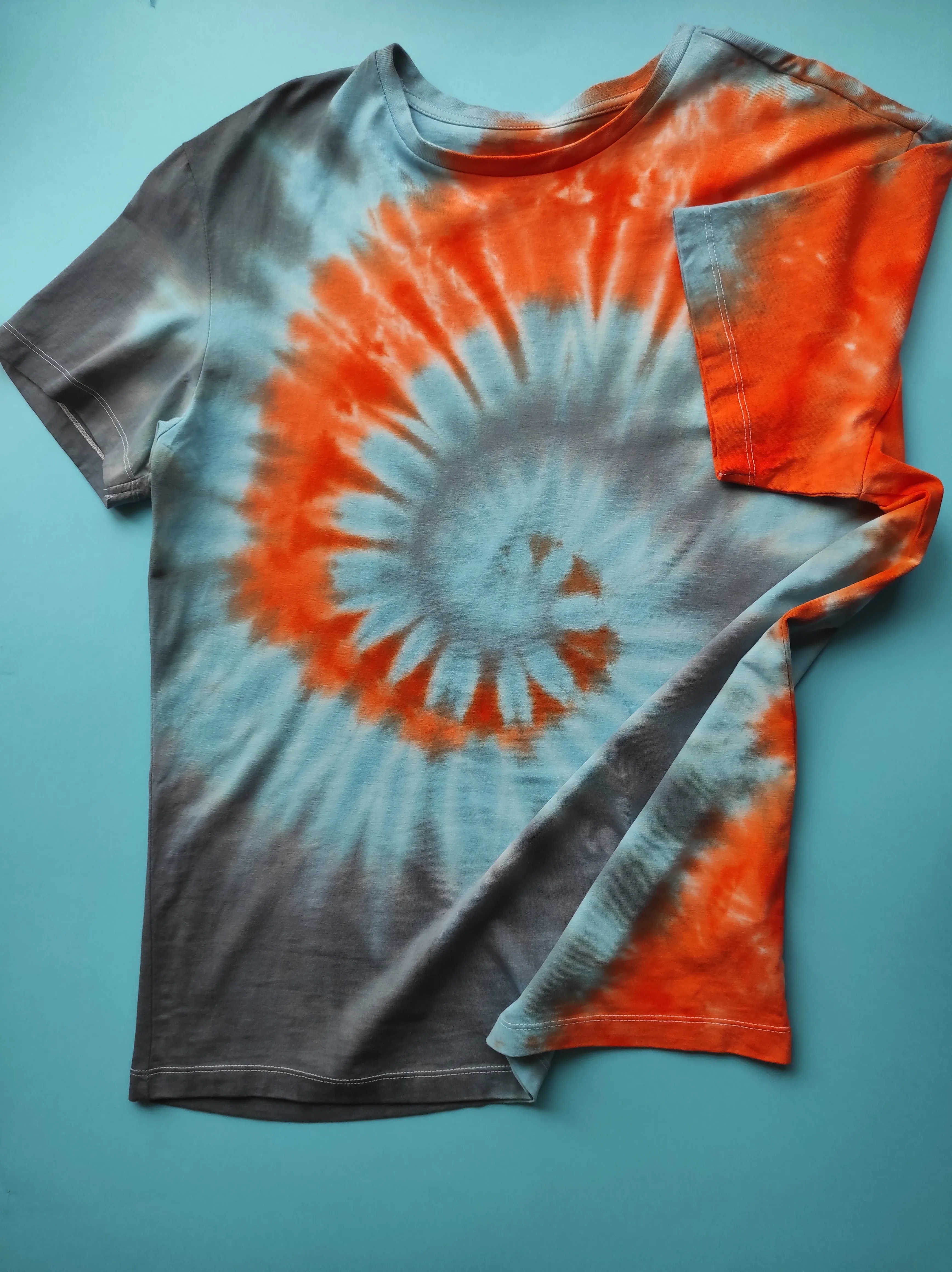 TIE-DYE T-SHIRT ARIES