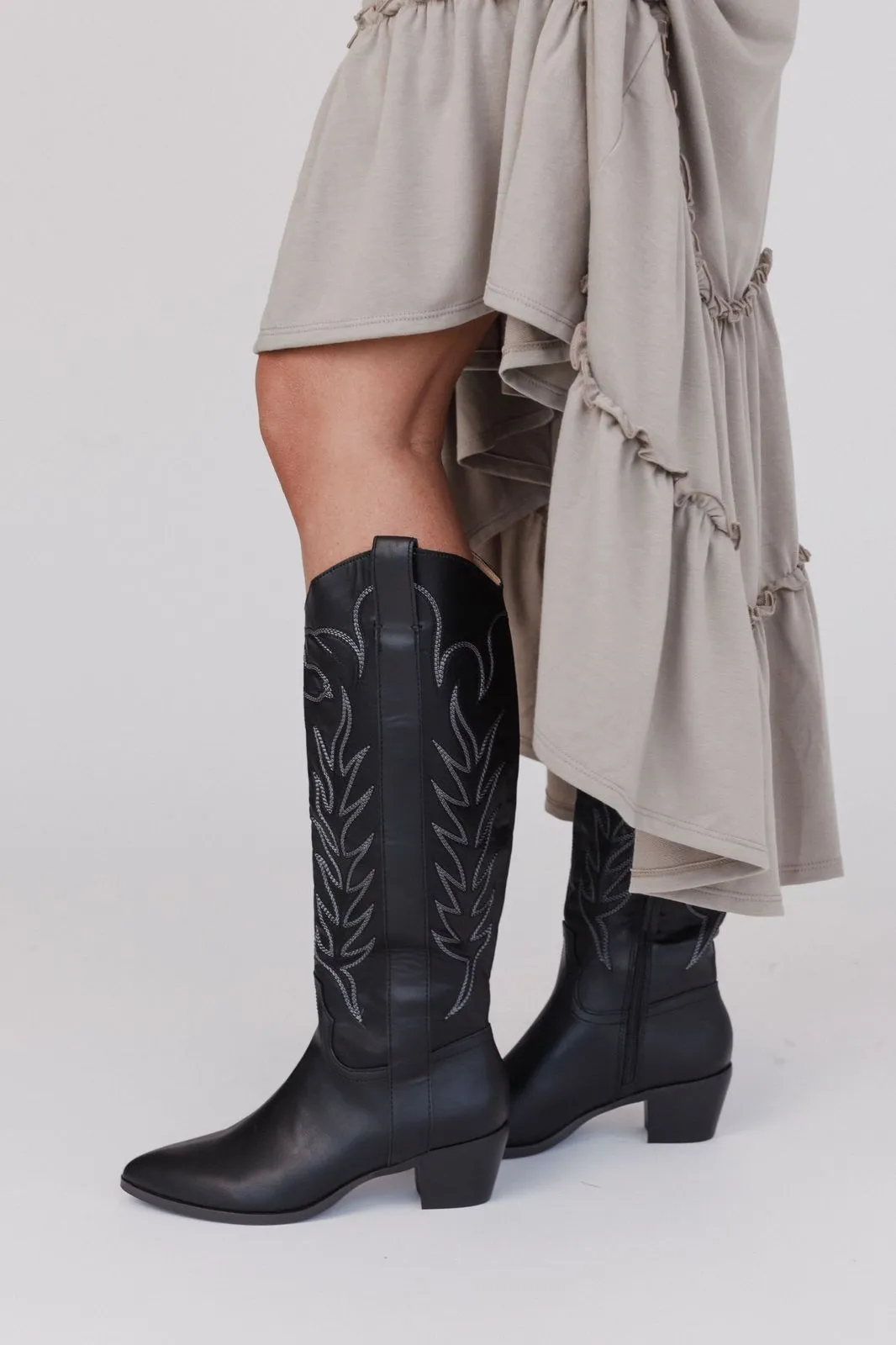 Walk This Way Cowboy Boot - Black